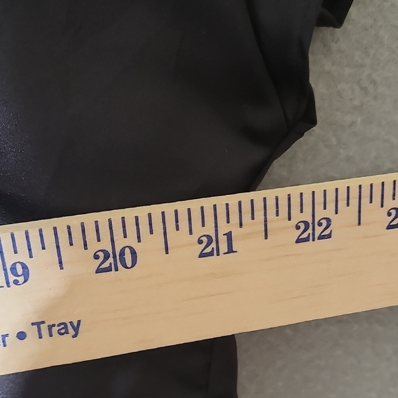 VICTORIA'S SECRET Black Flutter Sleeve Kimono Robe - One Size - Picture 8 of 8